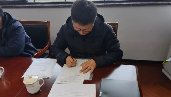 8de28568953cc711ac155c8a07d82bdc