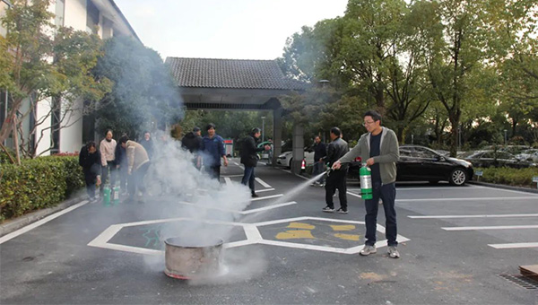 fa6c198a0d5b067ab2863f9912a9bab3