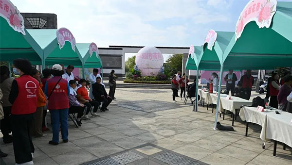 2321a78adb5ef3eee186d117cba9e5b7