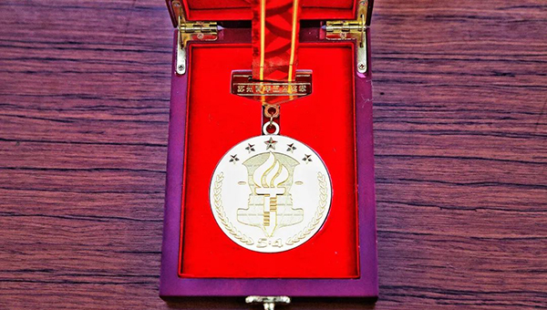 e77ee276f7dfc566628a2b2c6468f749