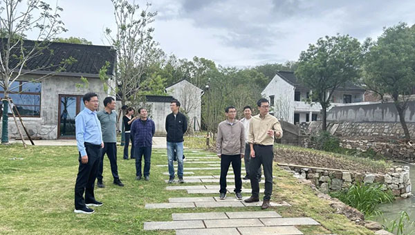 0d6e16e0705a35e5ff5db282e36ea347