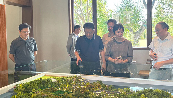 c977a42d13504d808cdbf8aaaec6828c